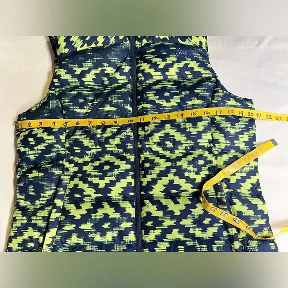 THE NORTH FACE Women’s Navy and yellow NUPTSE 2 Puffer vest size M - Picture 13 of 14
